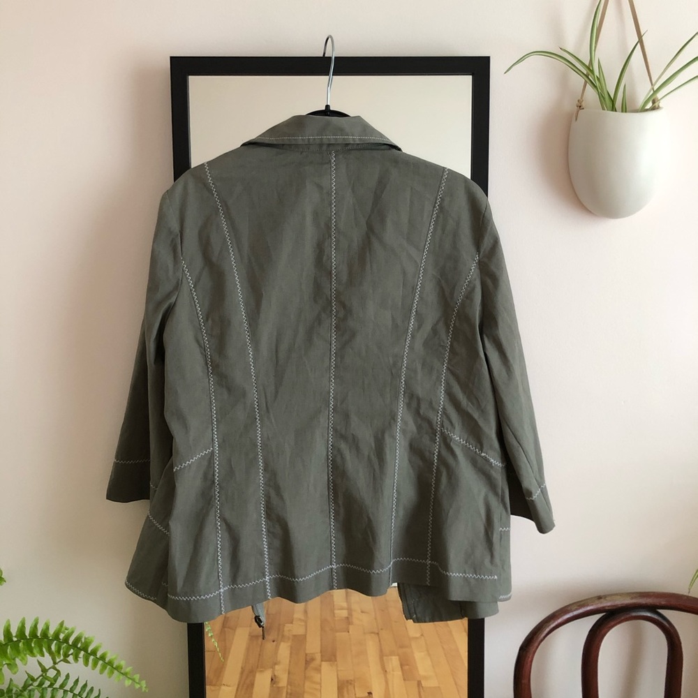 NWT Khaki Ruffle Front Blazer - Picture 3 of 5